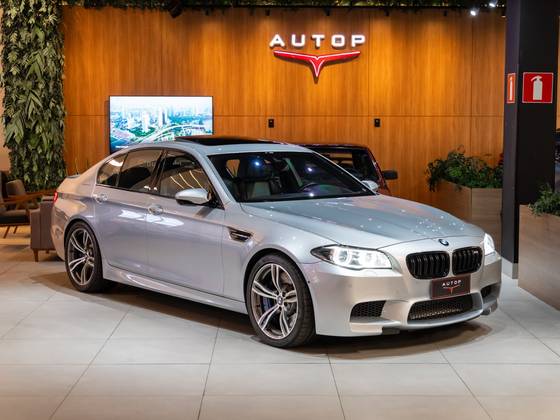 BMW M5 4.4 V8 32V GASOLINA 4P AUTOMÁTICO BMW M5 4.4 V8 32V GASOLINA 4P AUTOMÁTICO